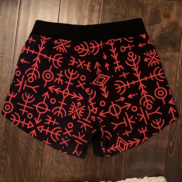 Tachuntfish Women’s V2 Athletic Short - Picture 4 of 5